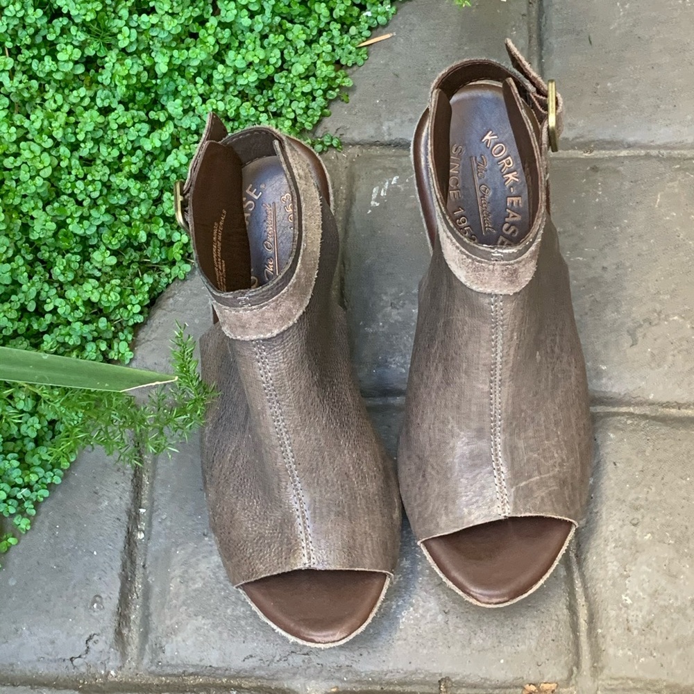 KORK-EASE K35860 Wedge Sandal. Women’s Size 6